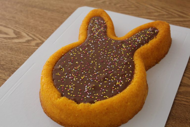bolo de cenoura de coelho